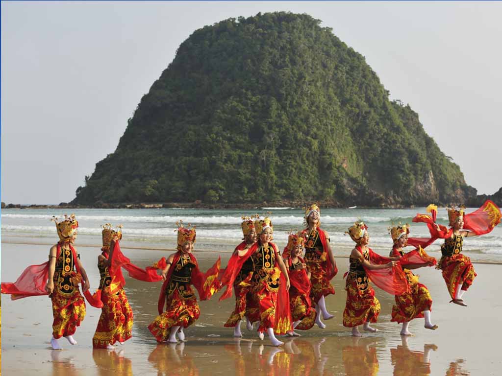 PAKET WISATA BANYUWANGI 3D2N PAKET WISATA BANYUWANGI 3D2N