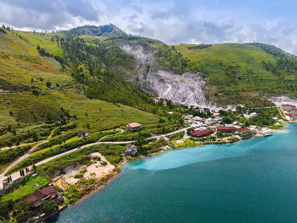 PAKET TOUR MEDAN - DANAU TOBA - SAMOSIR 3D2N PAKET TOUR MEDAN - DANAU TOBA - SAMOSIR 3D2N