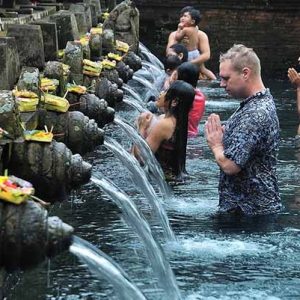 PAKET TOUR BALI 3D2N TAMPAK SIRING