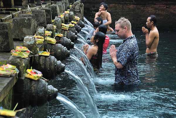 PAKET TOUR BALI 3D2N TAMPAK SIRING