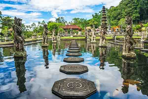 PAKET TOUR BALI 4D3N TIRTA GANGGA PAKET TOUR BALI 4D3N TIRTA GANGGA