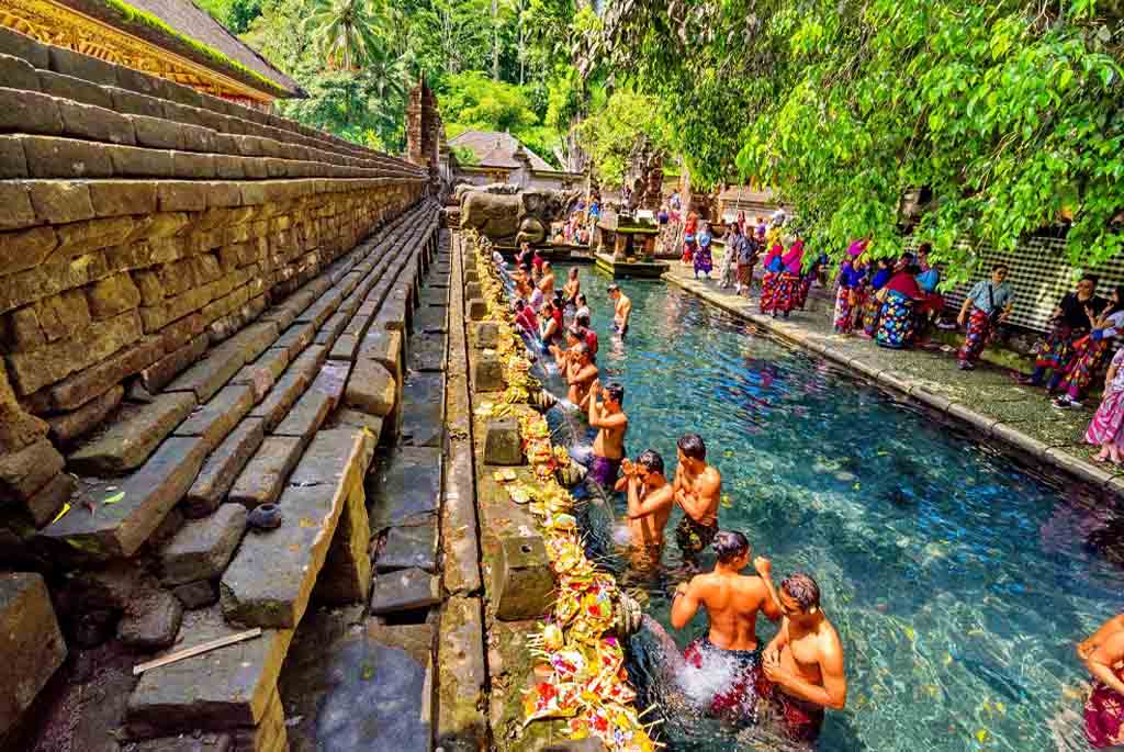 PAKET TOUR BALI 5D4N TAMPAK SIRING PAKET TOUR BALI 5D4N TAMPAK SIRING