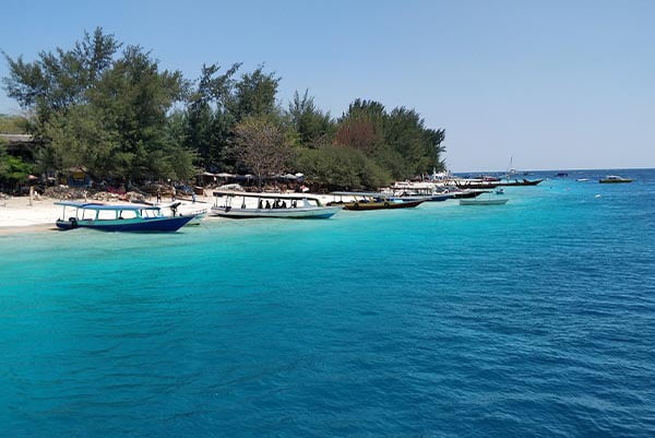 PAKET TOUR LOMBOK 3D2N GILI TRAWANGAN PAKET TOUR LOMBOK 3D2N GILI TRAWANGAN
