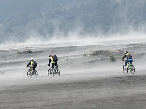 cycling bromo